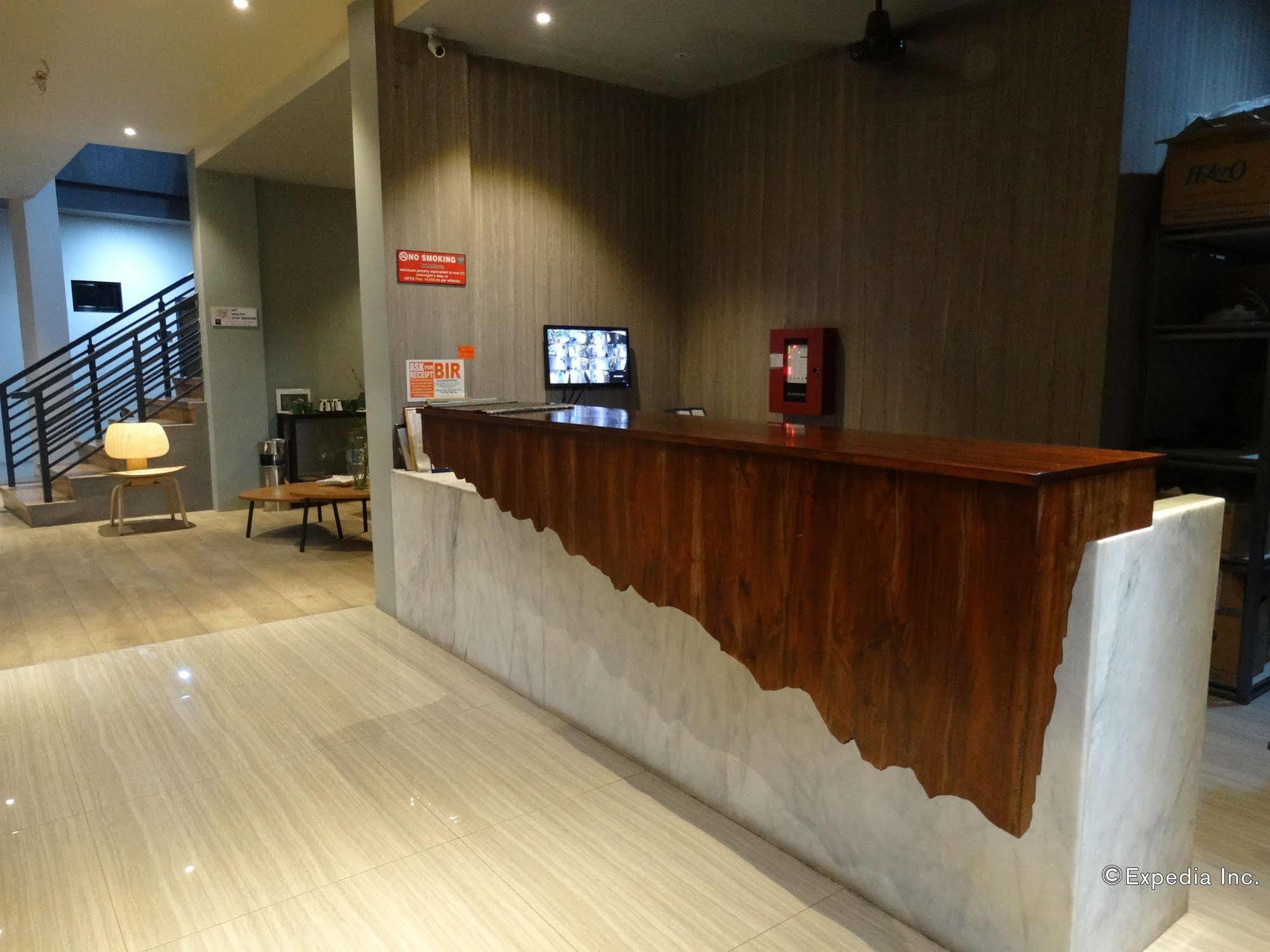 Urban Living Zen Hotel Davao Экстерьер фото