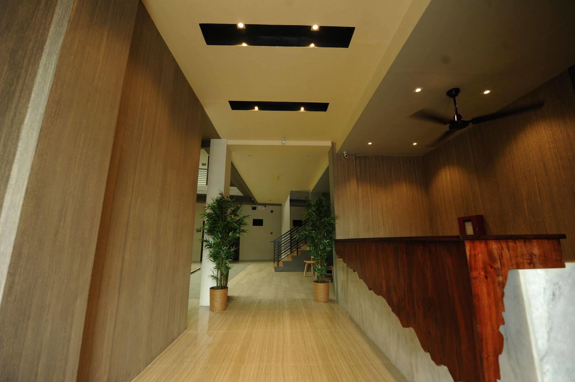 Urban Living Zen Hotel Davao Экстерьер фото
